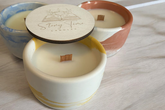 10 oz CLASSIC ROLL CANDLE